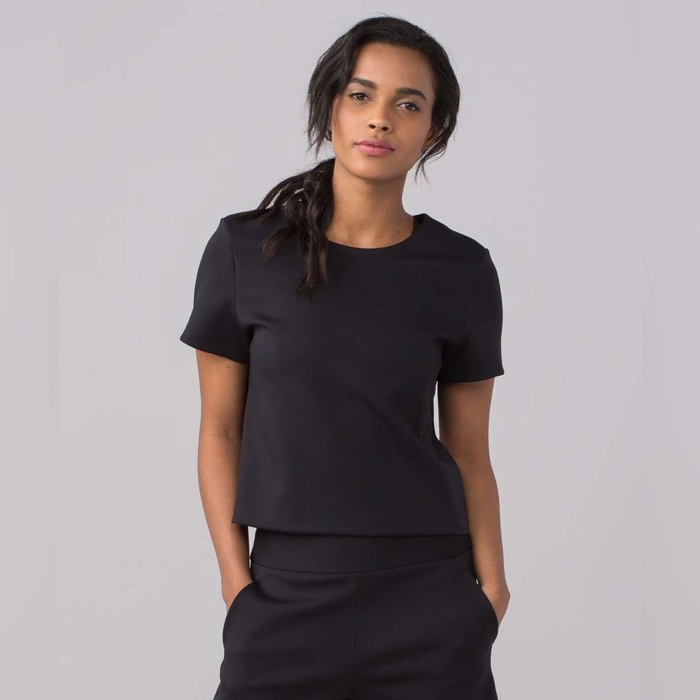 Lululemon Sz 4 Shaped Short Sleeve Solid Black